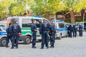 У Німеччині 19-річний афганець завдав ножових ран біженці з України