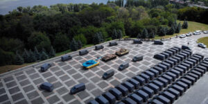 Прикордонники отримали 100 бусів від MK Foundation