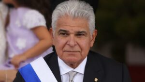 Що буде з Панамським каналом: Трамп зробив резонансну заяву