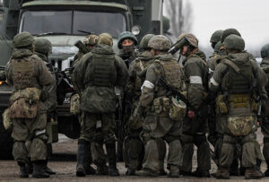 Ознаки виснаження армії РФ: російські війська розконсервовують рідкісну техніку