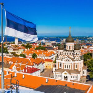 В Естонії частково припинять виплати українцям 